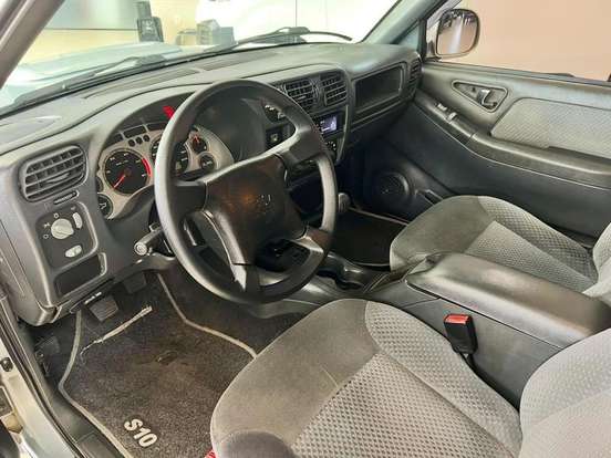 CHEVROLET-S10-2005