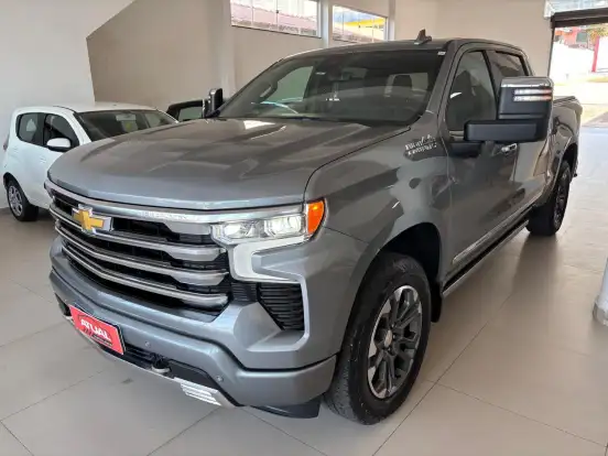 CHEVROLET-SILVERADO-5.3 V8 GASOLINA 1500 HIGH COUNTRY 4X4 AUTOMÁTICO CHEVROLET-SILVERADO-2025