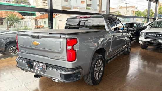 CHEVROLET-SILVERADO-2025
