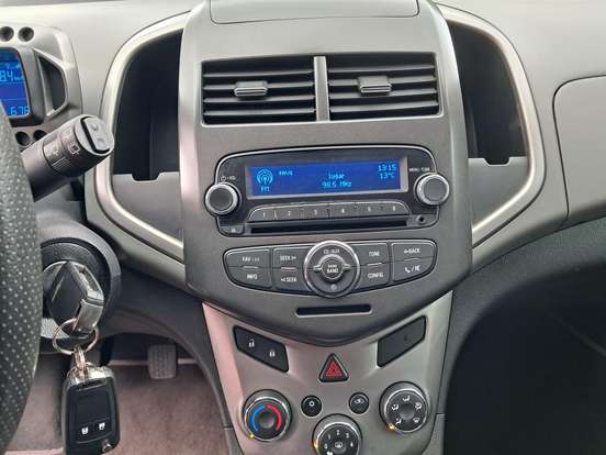 CHEVROLET-SONIC-1.6 LT 16V FLEX 4P MANUAL CHEVROLET-SONIC-2013