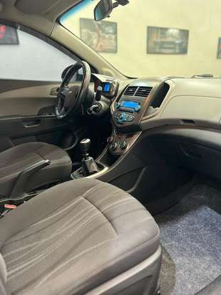 CHEVROLET-SONIC-2013