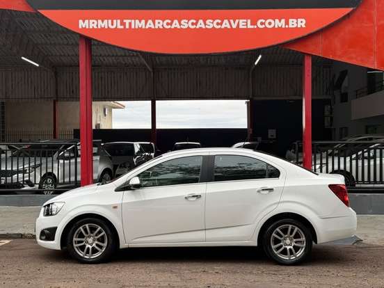 CHEVROLET-SONIC-2013
