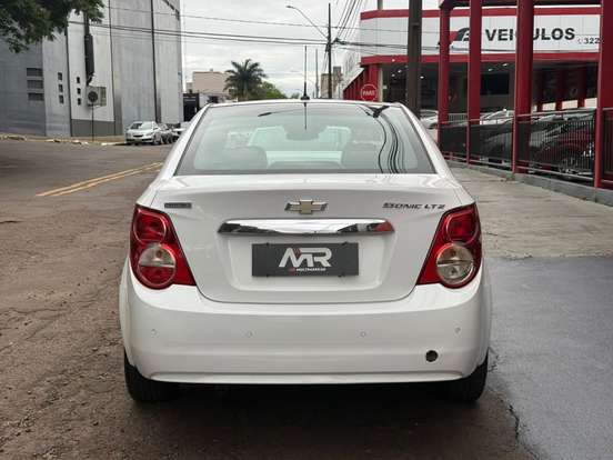 CHEVROLET-SONIC-2013