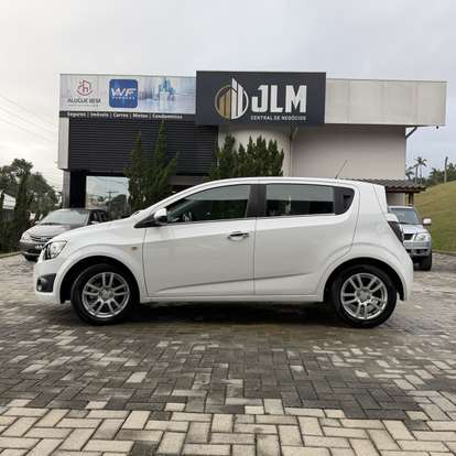 CHEVROLET-SONIC-1.6 LTZ SEDAN 16V FLEX 4P MANUAL CHEVROLET-SONIC-2014