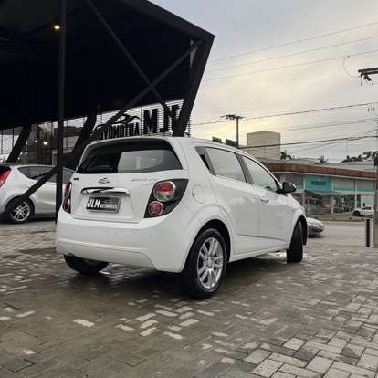 CHEVROLET-SONIC-2014