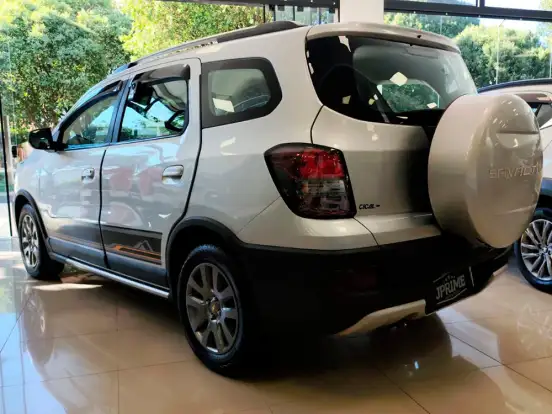 CHEVROLET-SPIN-1.8 ACTIV 8V FLEX 4P AUTOMÁTICO CHEVROLET-SPIN-2016
