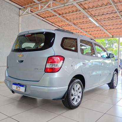 CHEVROLET-SPIN-2012