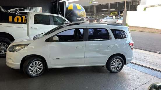 CHEVROLET-SPIN-1.8 LTZ 8V FLEX 4P AUTOMÁTICO CHEVROLET-SPIN-2017
