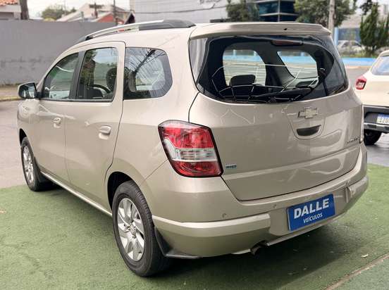 CHEVROLET-SPIN-2013