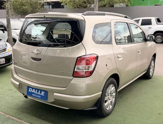 CHEVROLET-SPIN-2013