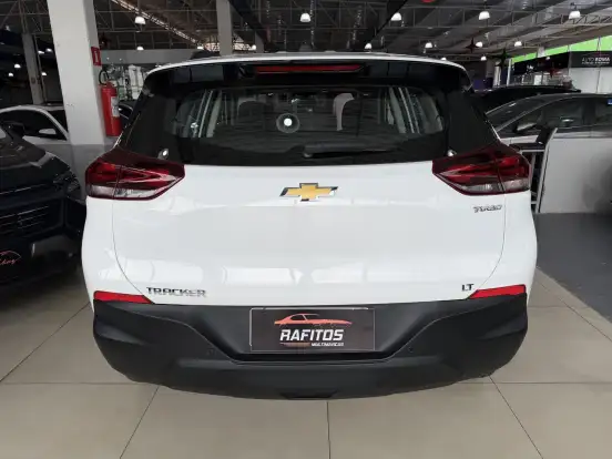 CHEVROLET-TRACKER-2024