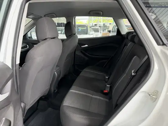 CHEVROLET-TRACKER-2024