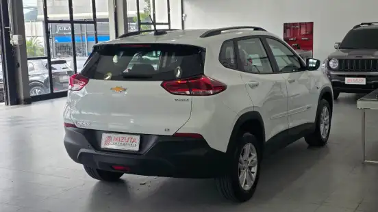 CHEVROLET-TRACKER-2020