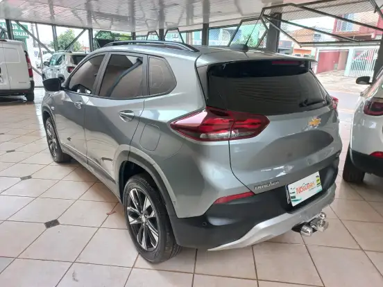 CHEVROLET-TRACKER-2024