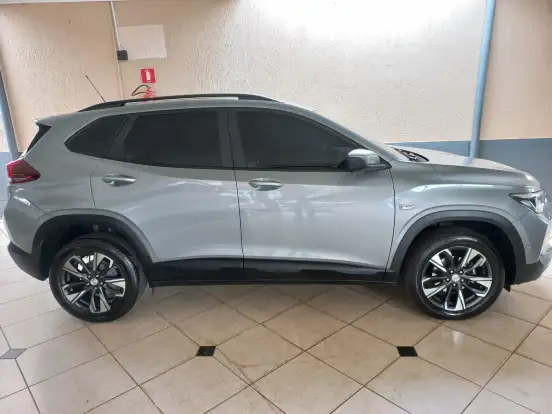 CHEVROLET-TRACKER-2024