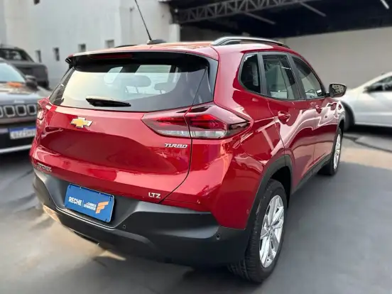 CHEVROLET-TRACKER-2024