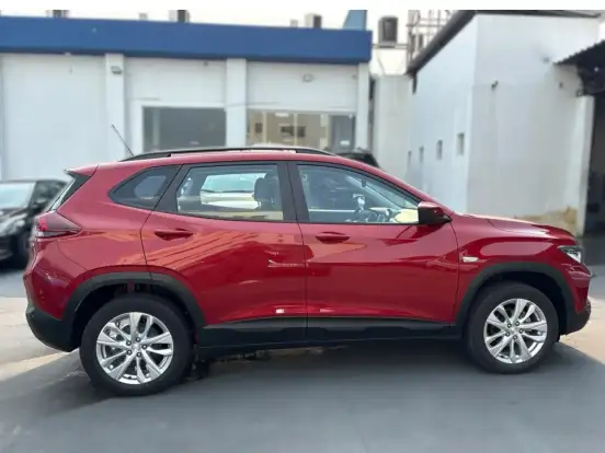 CHEVROLET-TRACKER-2024