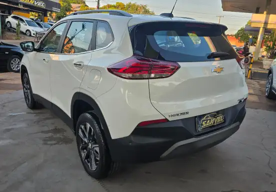 CHEVROLET-TRACKER-2024