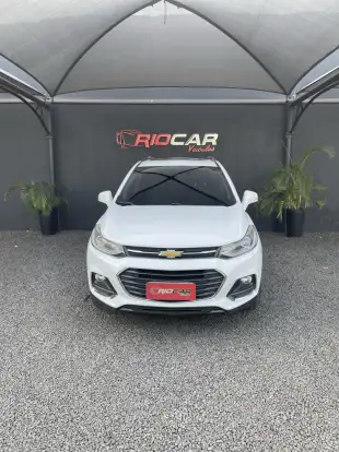 CHEVROLET-TRACKER-2018