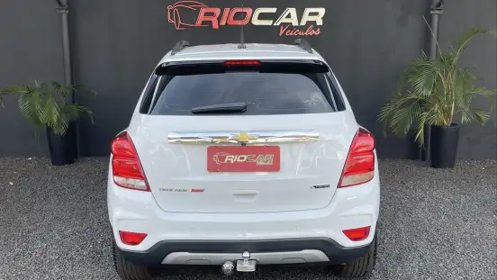 CHEVROLET-TRACKER-2018