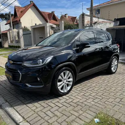 CHEVROLET-TRACKER-2018