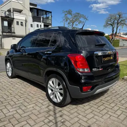 CHEVROLET-TRACKER-2018