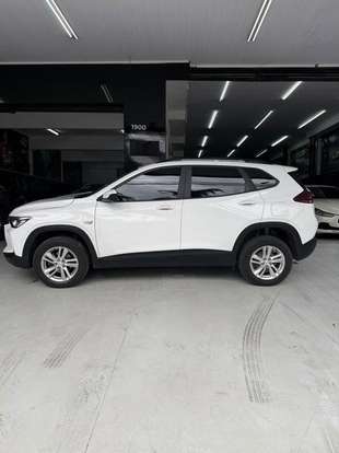 CHEVROLET-TRACKER-2022