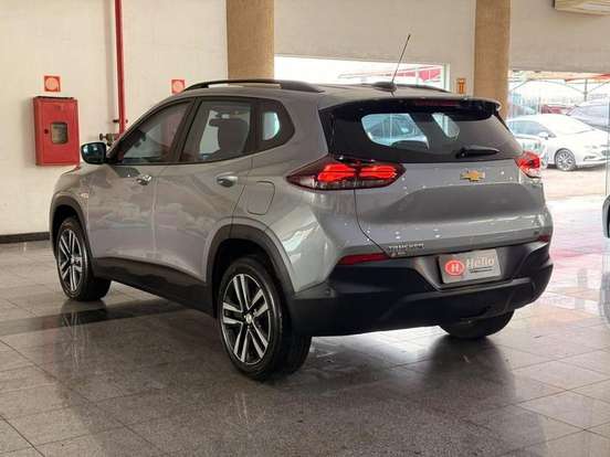 CHEVROLET-TRACKER-2023