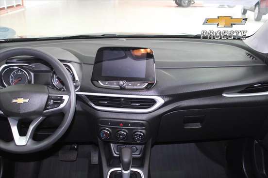 CHEVROLET-TRACKER-2024