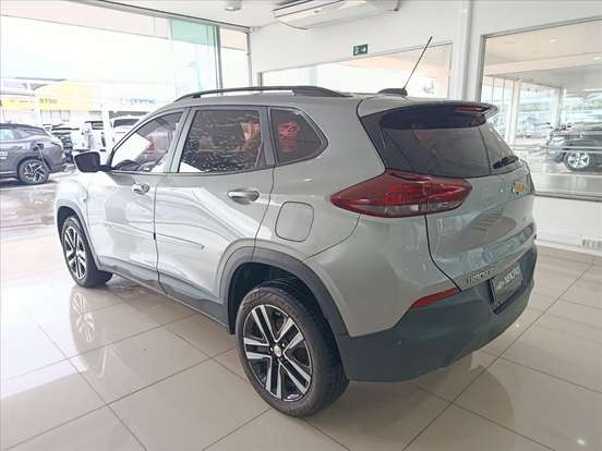 CHEVROLET-TRACKER-2023