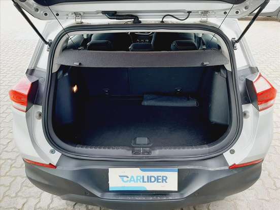 CHEVROLET-TRACKER-2020