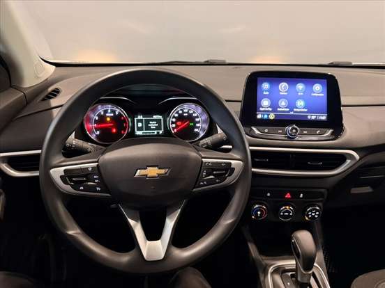 CHEVROLET-TRACKER-2023