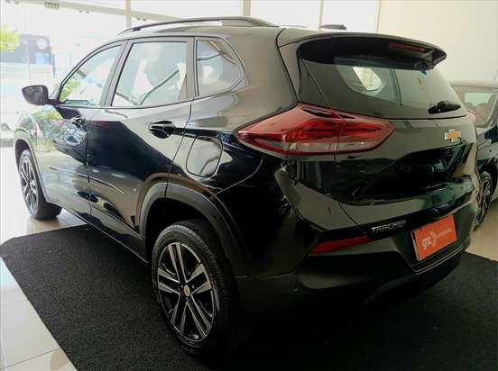 CHEVROLET-TRACKER-2023