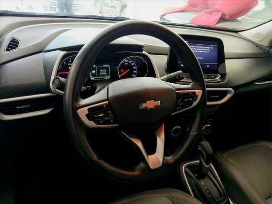 CHEVROLET-TRACKER-2023