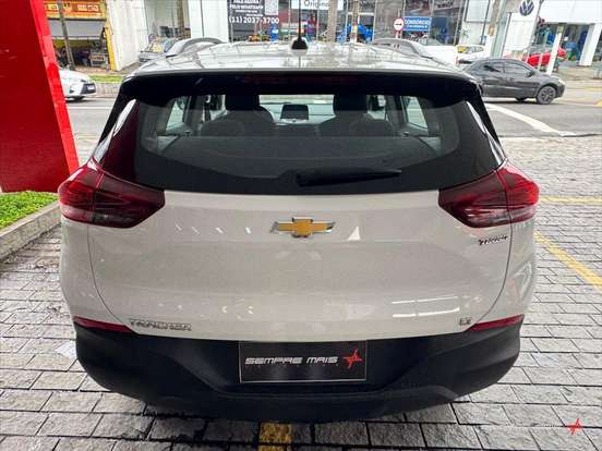 CHEVROLET-TRACKER-2024