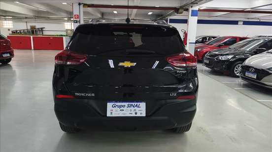CHEVROLET-TRACKER-2021