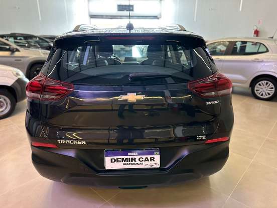 CHEVROLET-TRACKER-2024