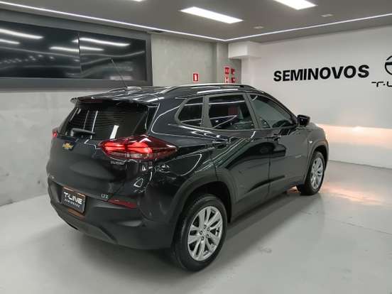 CHEVROLET-TRACKER-2024
