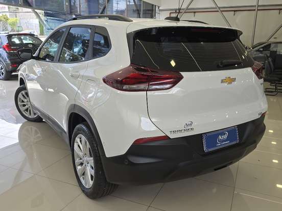 CHEVROLET-TRACKER-2024