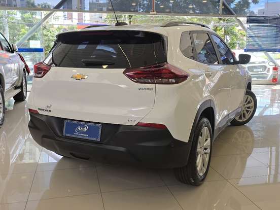 CHEVROLET-TRACKER-2024