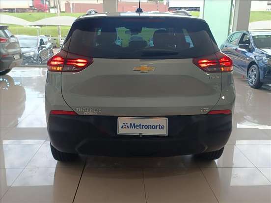 CHEVROLET-TRACKER-2023