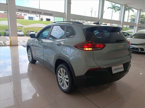 CHEVROLET-TRACKER-2023