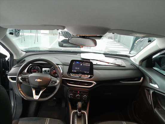 CHEVROLET-TRACKER-2023