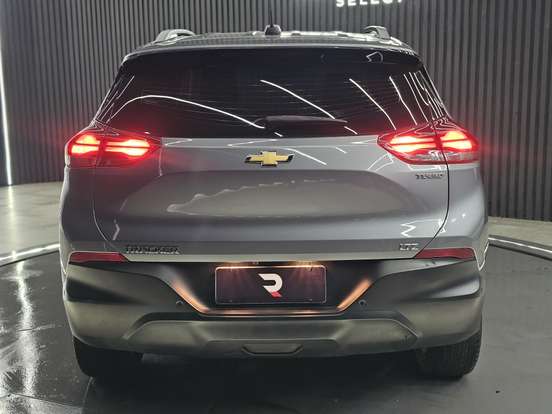 CHEVROLET-TRACKER-2022