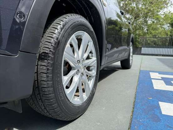CHEVROLET-TRACKER-2023