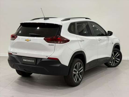 CHEVROLET-TRACKER-2024