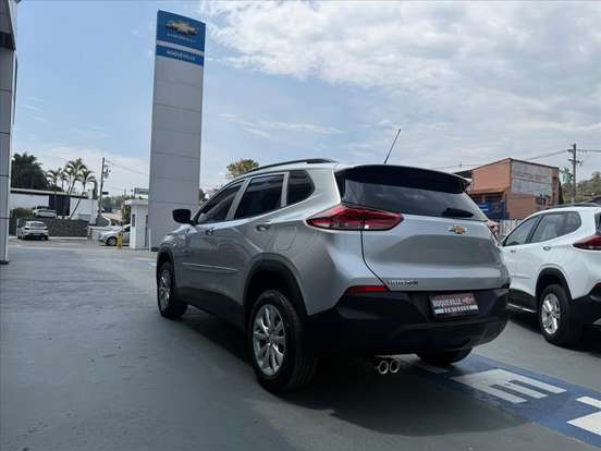 CHEVROLET-TRACKER-2021