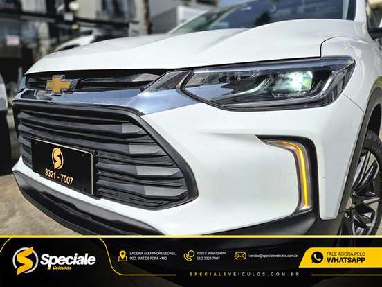 CHEVROLET-TRACKER-2022