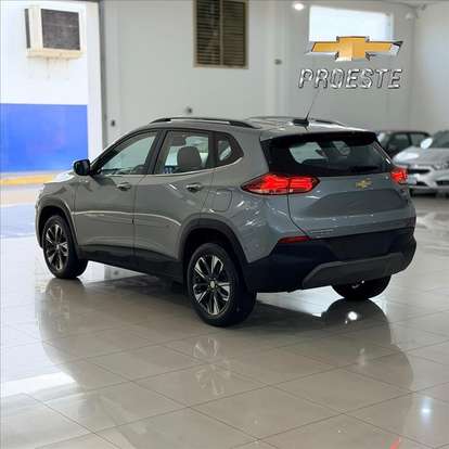 CHEVROLET-TRACKER-2023