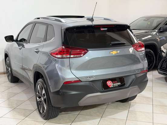 CHEVROLET-TRACKER-2023